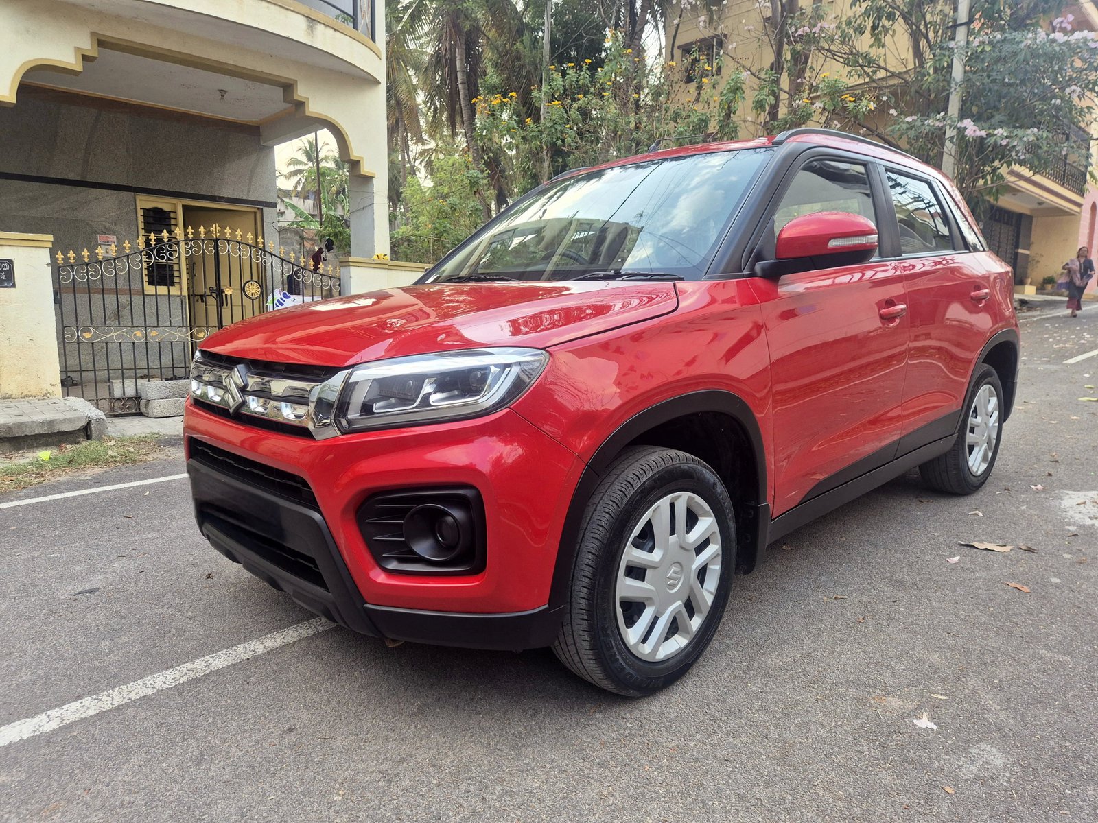 BREZZA VXI